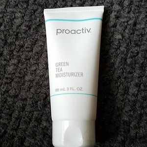 Proactive green tea moisturizer